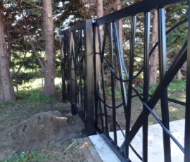 Custom Large Automatic Alloy Gate - Paraparaumu - Elliott Engineering