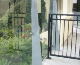 Custom steel glass brackets - Seaview Rd - Elliott Engineering